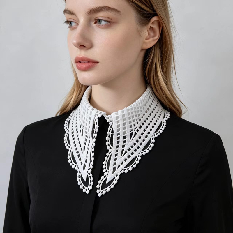 Lady White Ruffled False Colla - đánh giá và giá Embroidery
